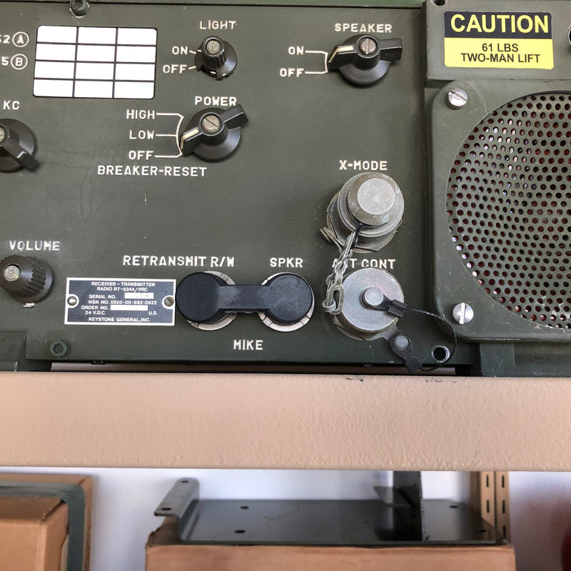 RT-524 RT-246 R-442 VRC NOS Dust Cap M151 Radio System